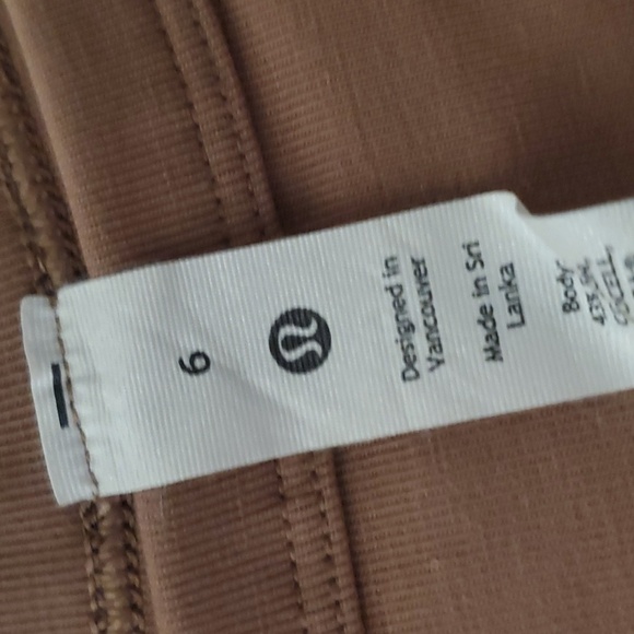 LuLuLemon top 6 - Picture 2 of 4